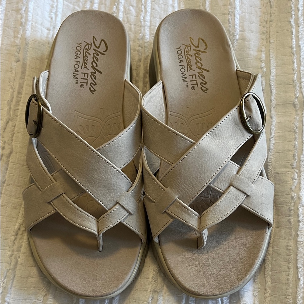 Skechers women’s size 7.5 sandals